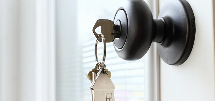 Bifold Door Knob Replacement in Gold River, California