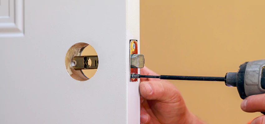 Stuck Door Knobs Repair in Gold River, CA