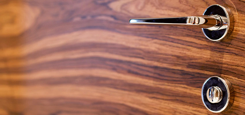 On Demand Locksmith For Key Fobs Repair in Gold River, California